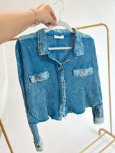 Load image into Gallery viewer, Cotton Waffle Cropped Shacket

